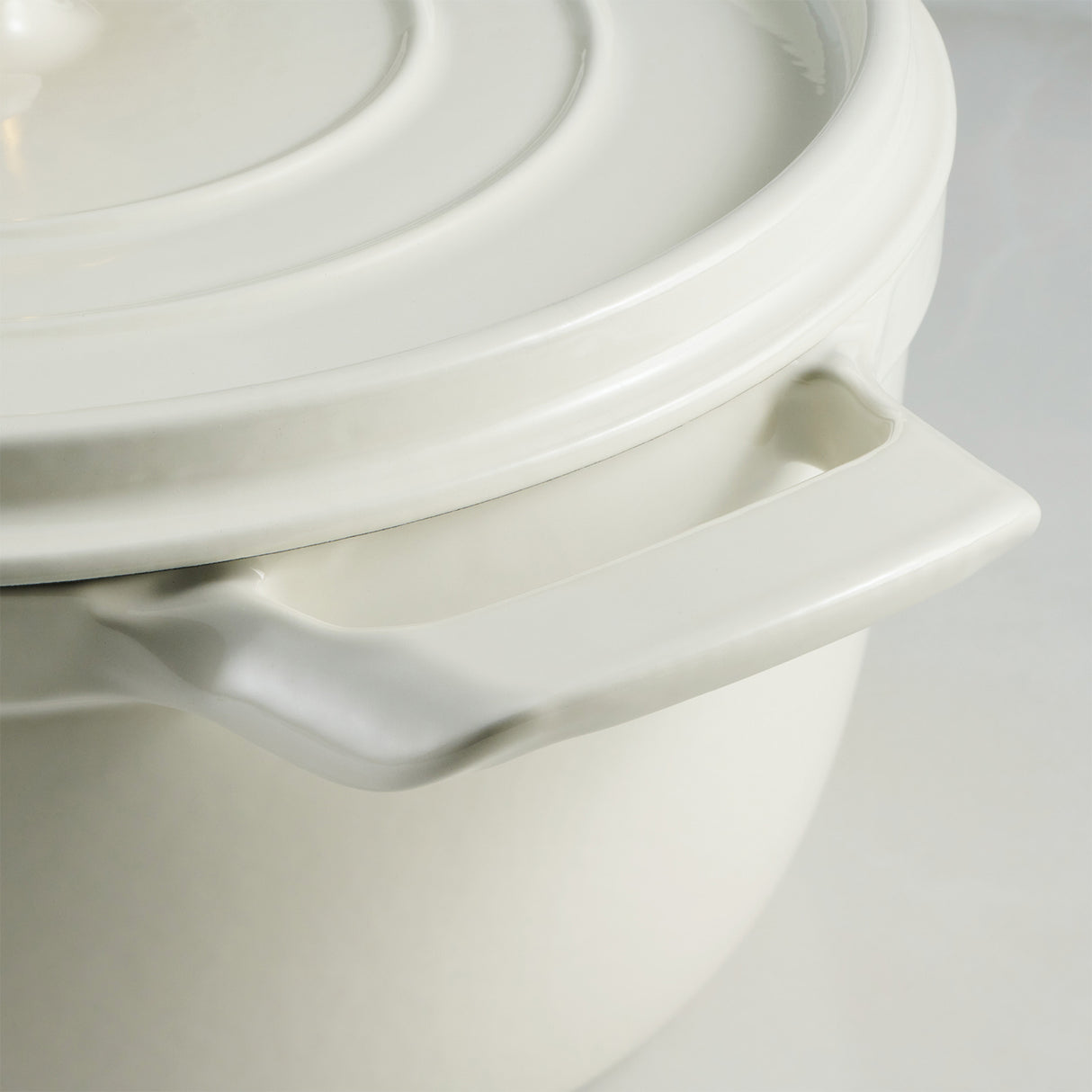 Tramontina Cocotte con Tapa de Hierro Fundido Esmaltado Latte 26 cm - 5,6 L